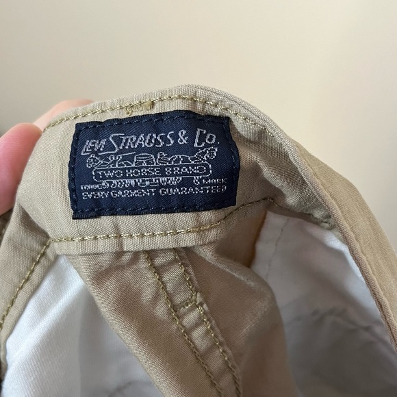 Levi’s Men’s Carrier Cargo Shorts - Picture 7 of 12